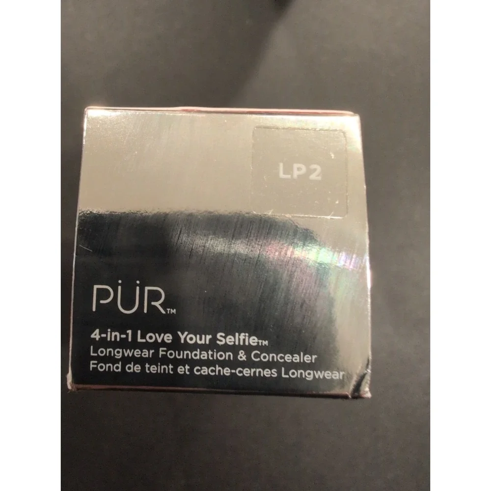 PUR 4-in-1 Love Your Selfie Longwear Foundation & Concealer LP2 Fair Ivory NEW
